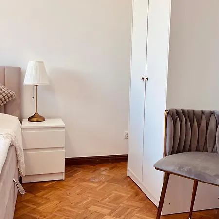 Boutique In Direkt An Der Mosel * Brodenbach