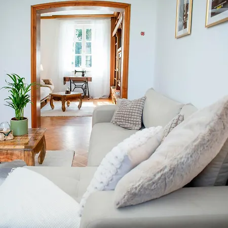 Boutique In Direkt An Der Mosel Brodenbach