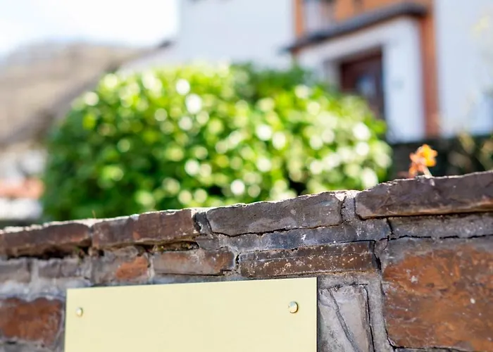 Boutique In Direkt An Der Mosel * 布罗登巴赫